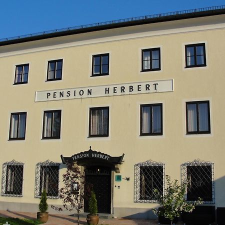 Hotel Pension Herbert Salzburg Ngoại thất bức ảnh